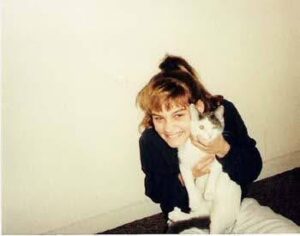 Deanna and her beloved cat.