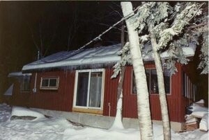 The Dedham cabin before the fire, courtesy: Leola Cochran